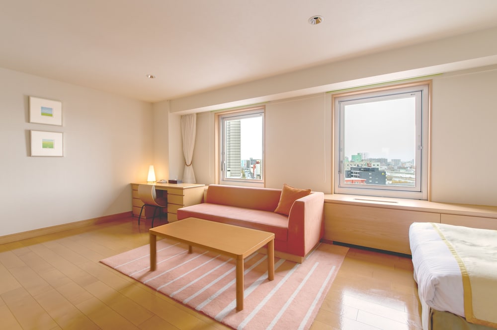 Sapporo Park Hotel 40/75