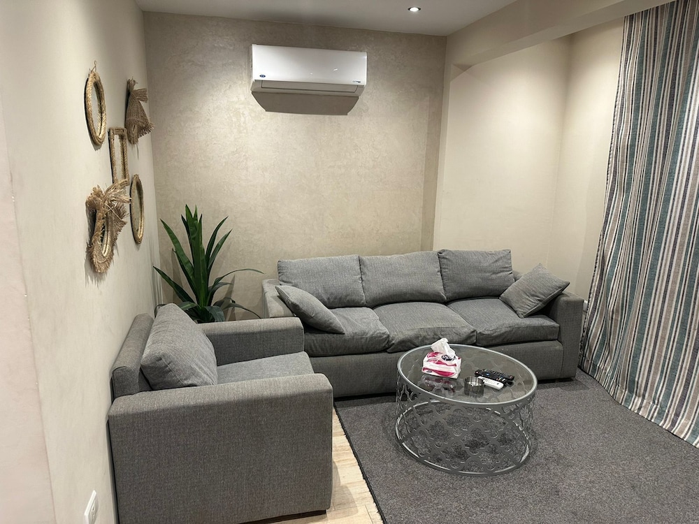Nakhil Residence 27/45
