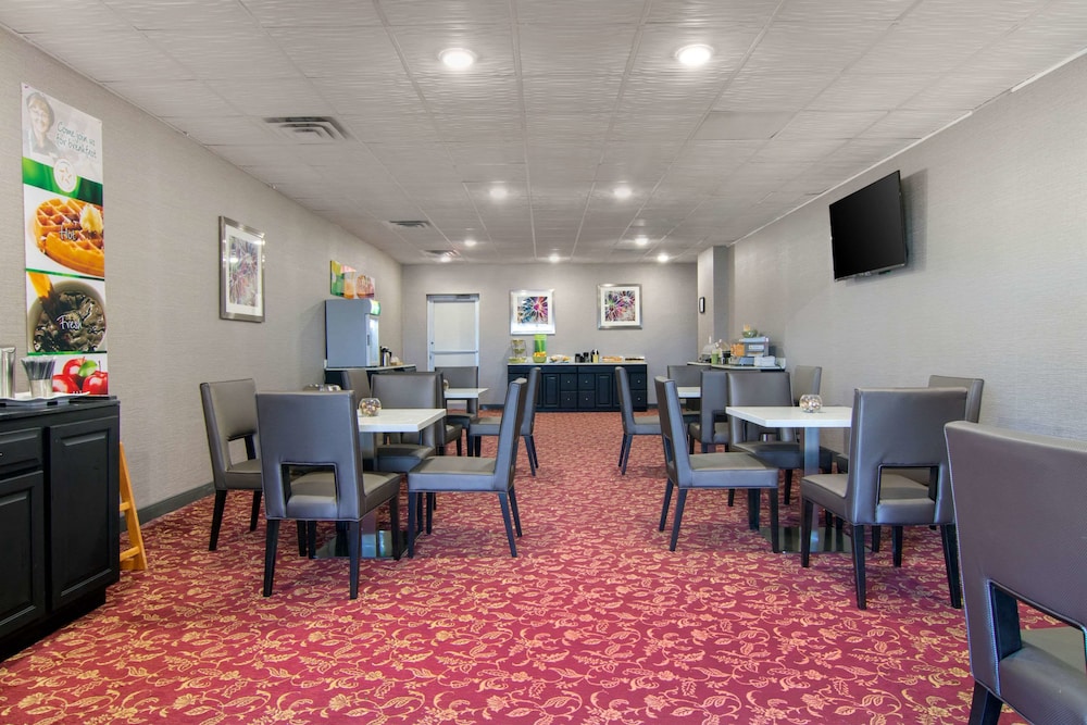 Quality Inn & Suites Cartersville South 19/29