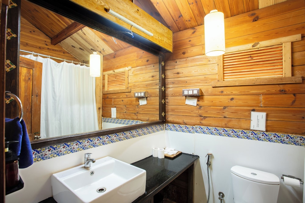 Superior, Cottage, Twin Beds, Garden View