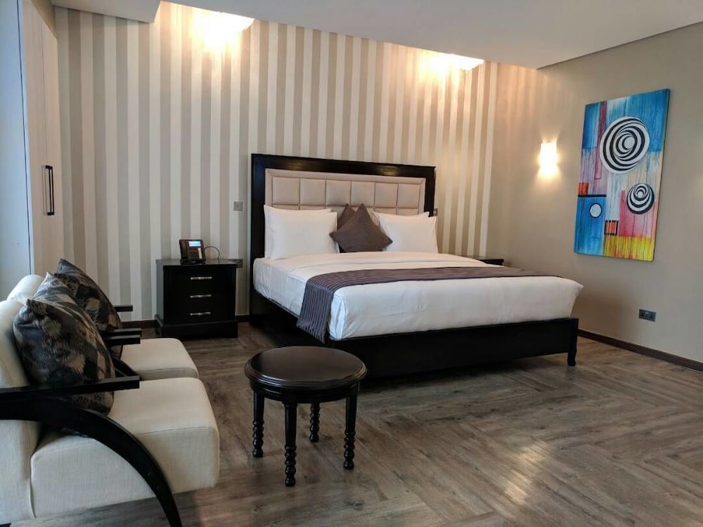 Mantis Epic Hotel And Suites 17/63
