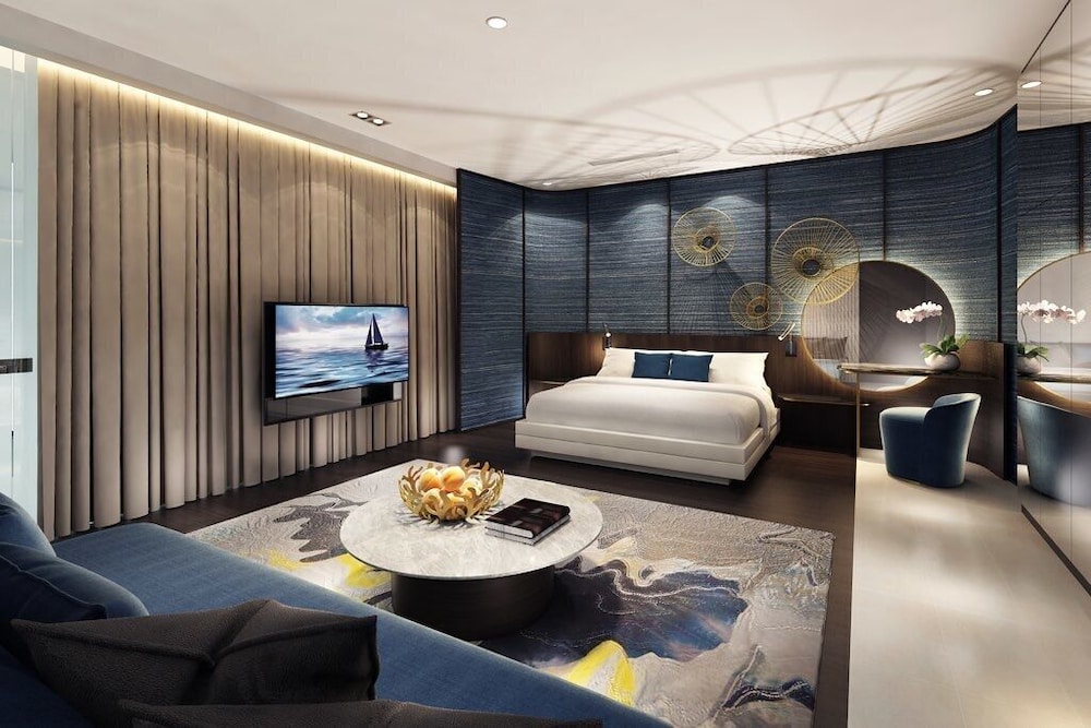 One 15 Marina Club 37/66