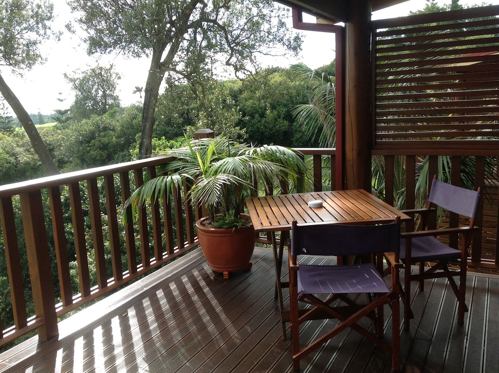 Jacaranda Park Holiday Cottages 3/12