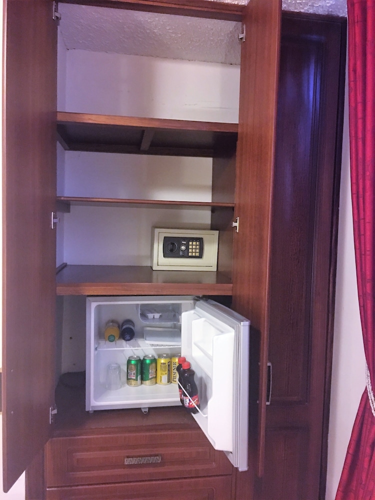 Hostal Mitad Del Mundo 7/69