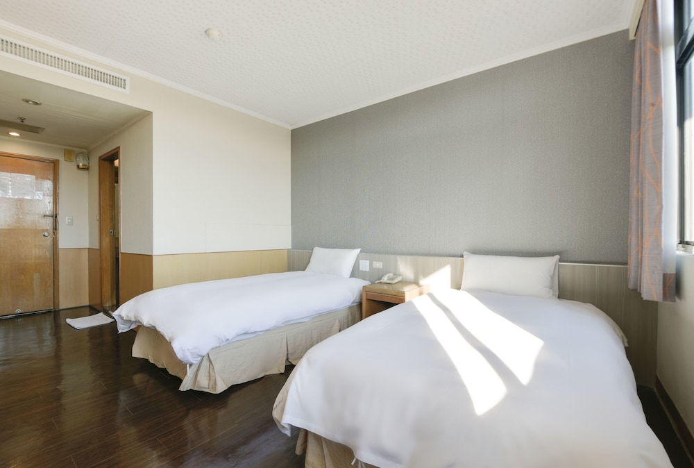 Back Home Hotel 24/50
