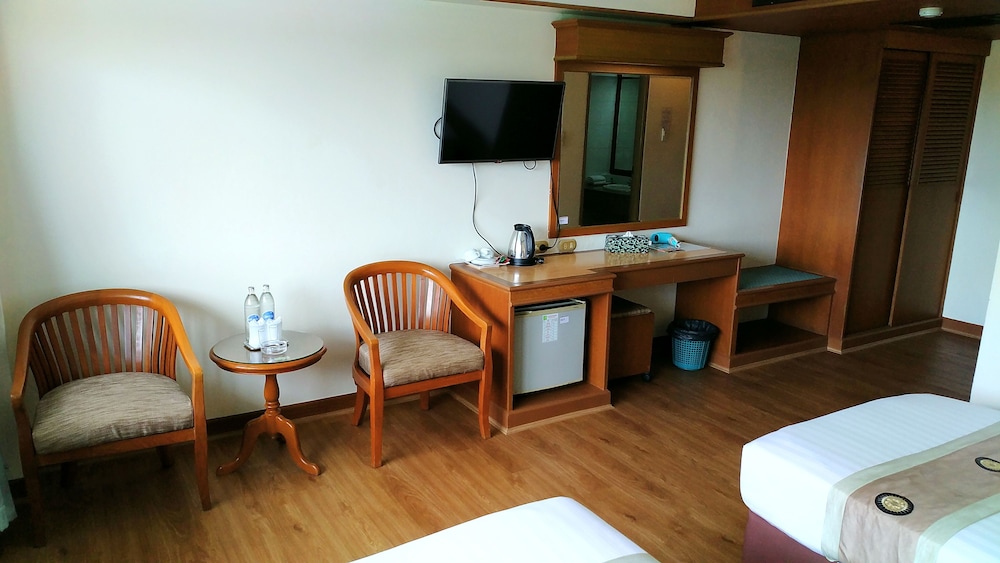 Grand Park Hotel 50/69