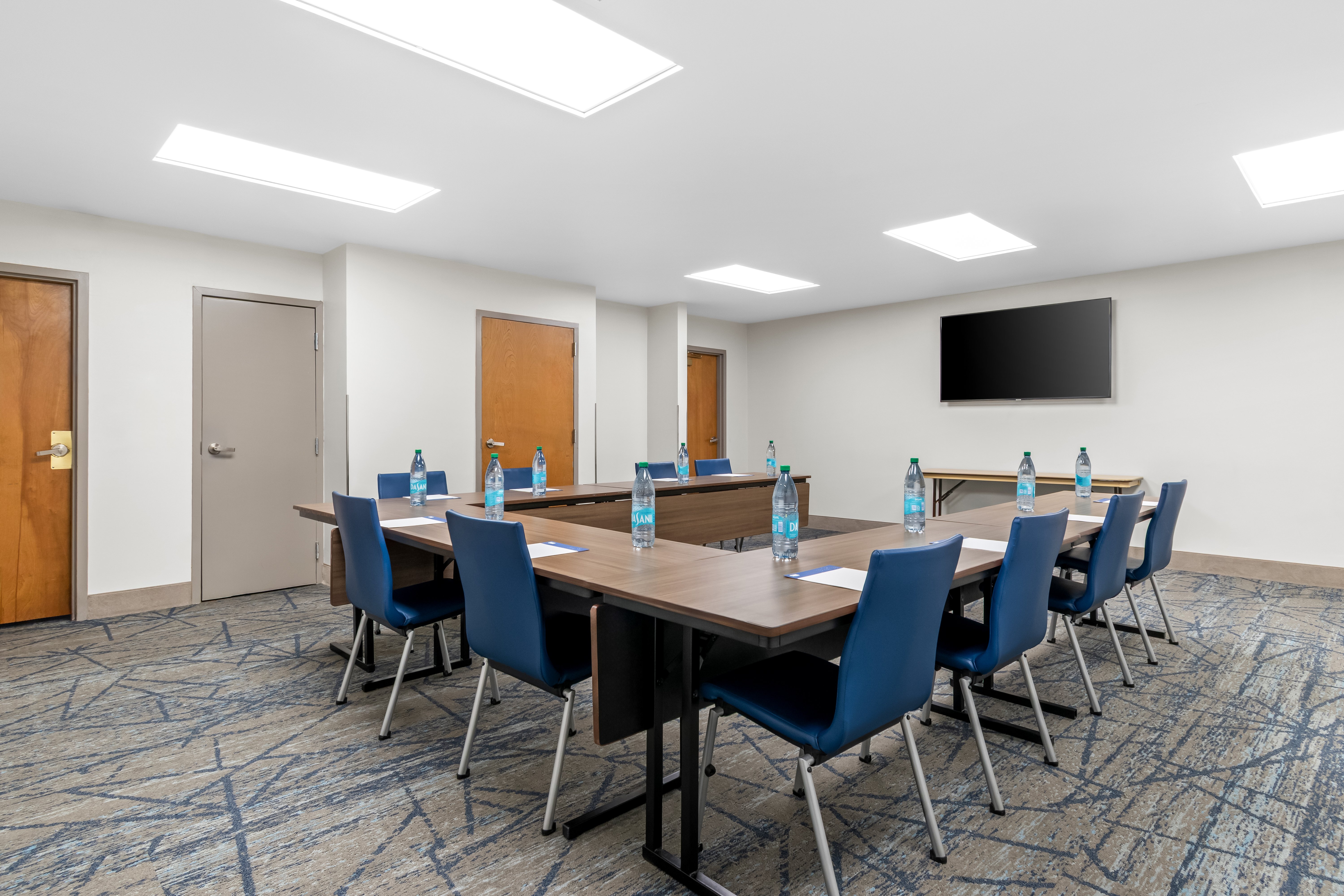 Holiday Inn Express Hershey Harrisburg Area 64/76