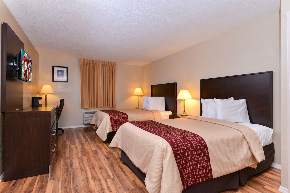 Red Roof Inn Chambersburg 6/28
