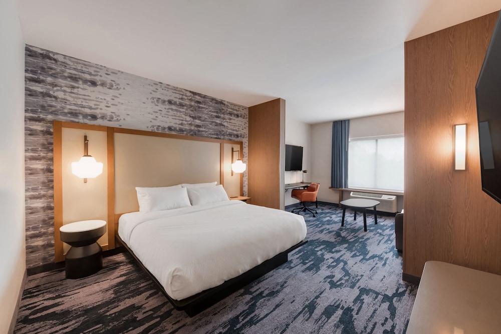 Fairfield Inn & Suites by Marriott Virginia Beach Town Center 4/20