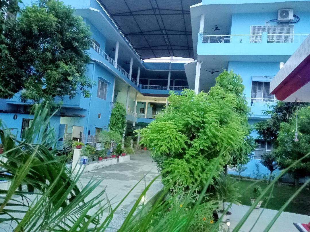 Shri Yoga Mandir Guest House 8/46