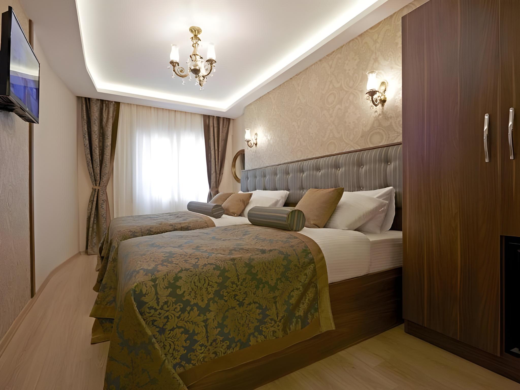 DELUXE SINGLE ROOM