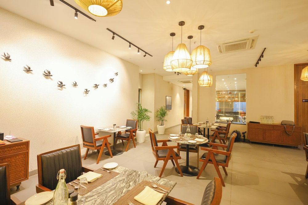 Rhythm Gurugram - Hotel & Suites 36/50