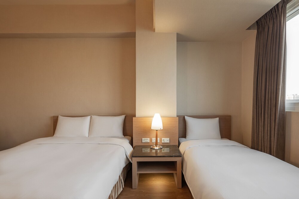 Kindness Hotel Wu Jia 27/58
