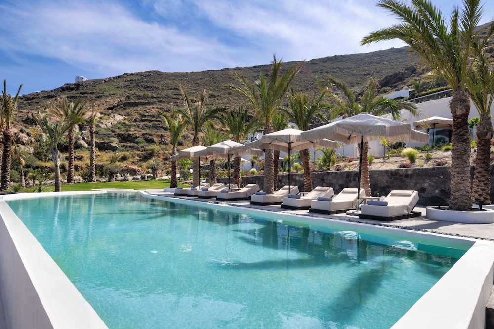 Palm Island Suites Santorini 59/66