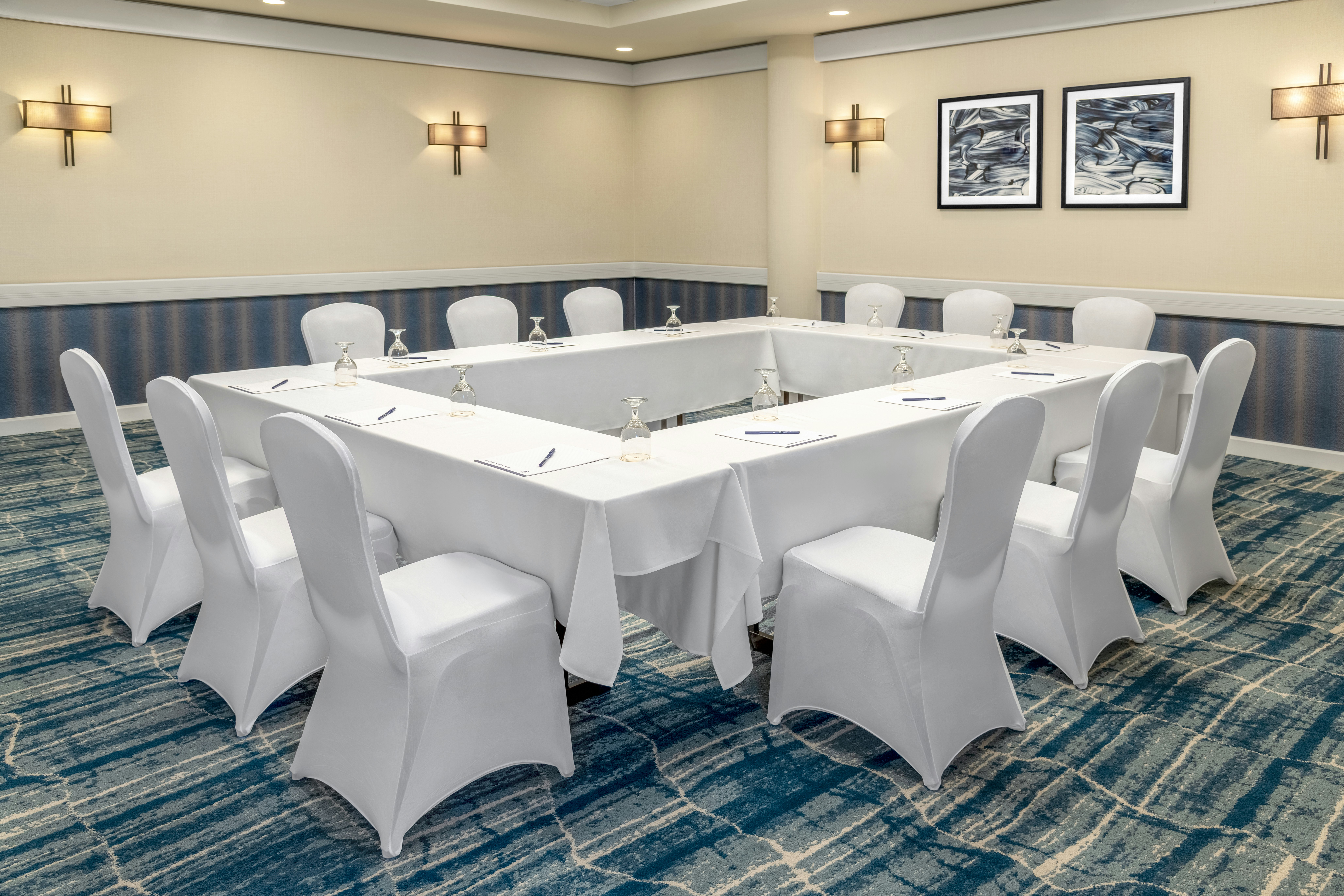 Doubletree By Hilton South Bend 36/43