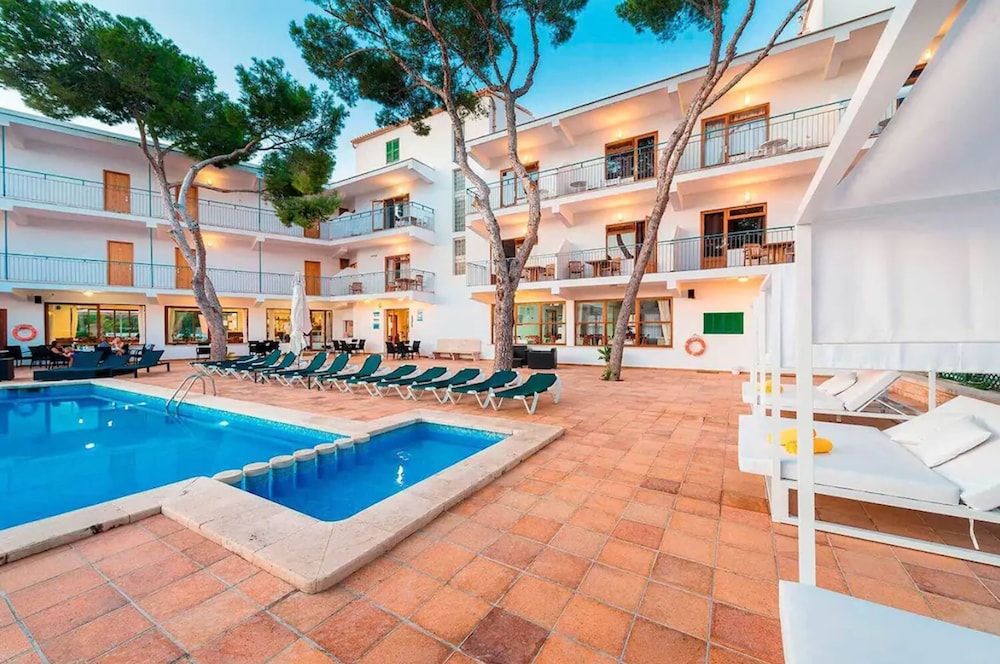 Hotel Santanyi Port 5/60
