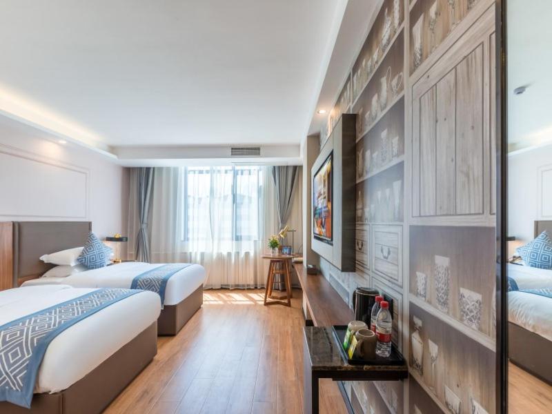 Gem Fuyang City Linquan County Jiangziya Plaza Hotel 19/35