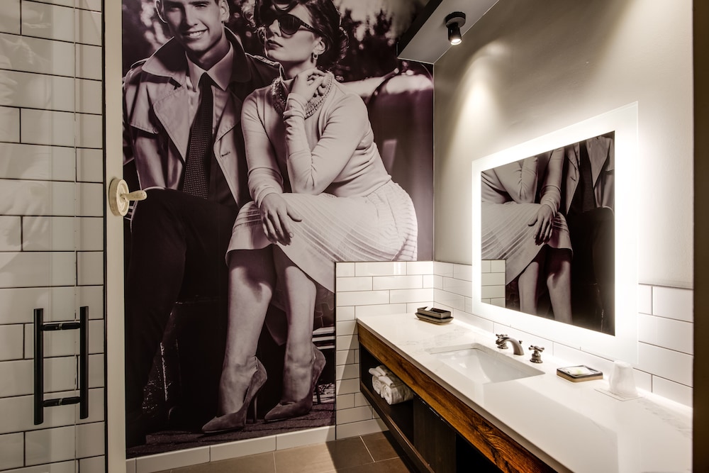 Hotel Crosby 61/62