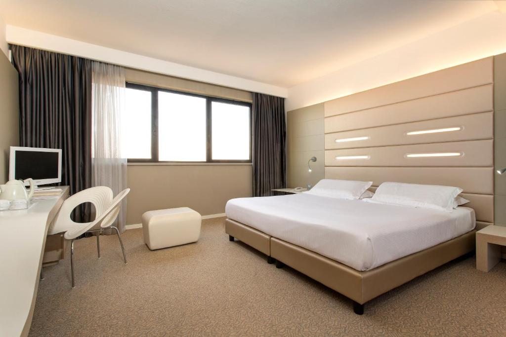 Standard, Double Bed