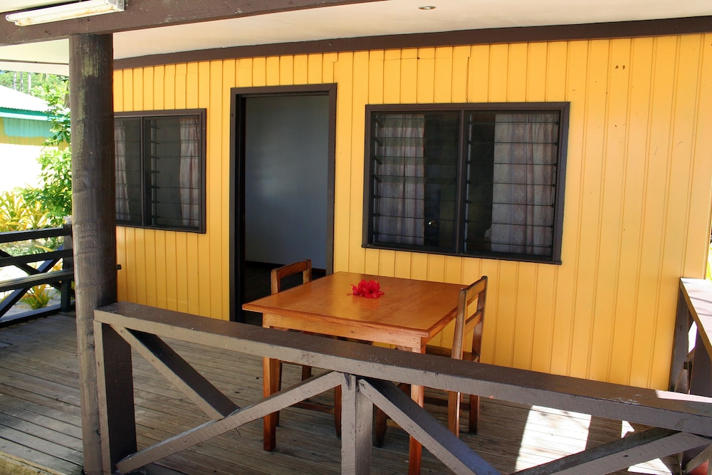 Ratu Kini Backpackers & Dive Resort 15/67