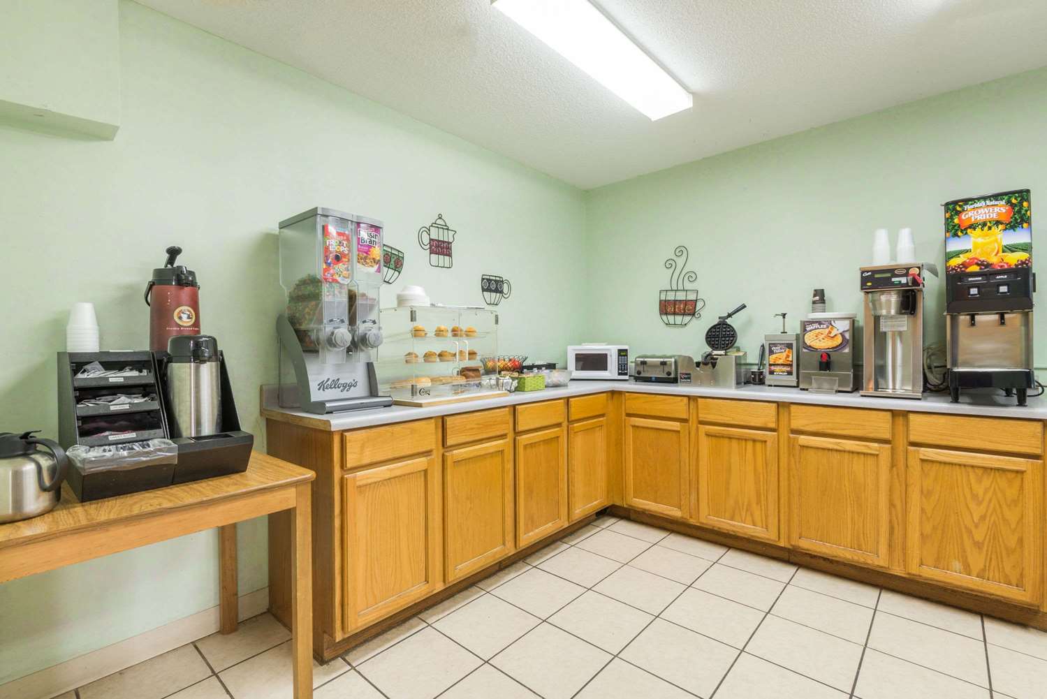 Microtel Inn And Suites Riverside 3/33
