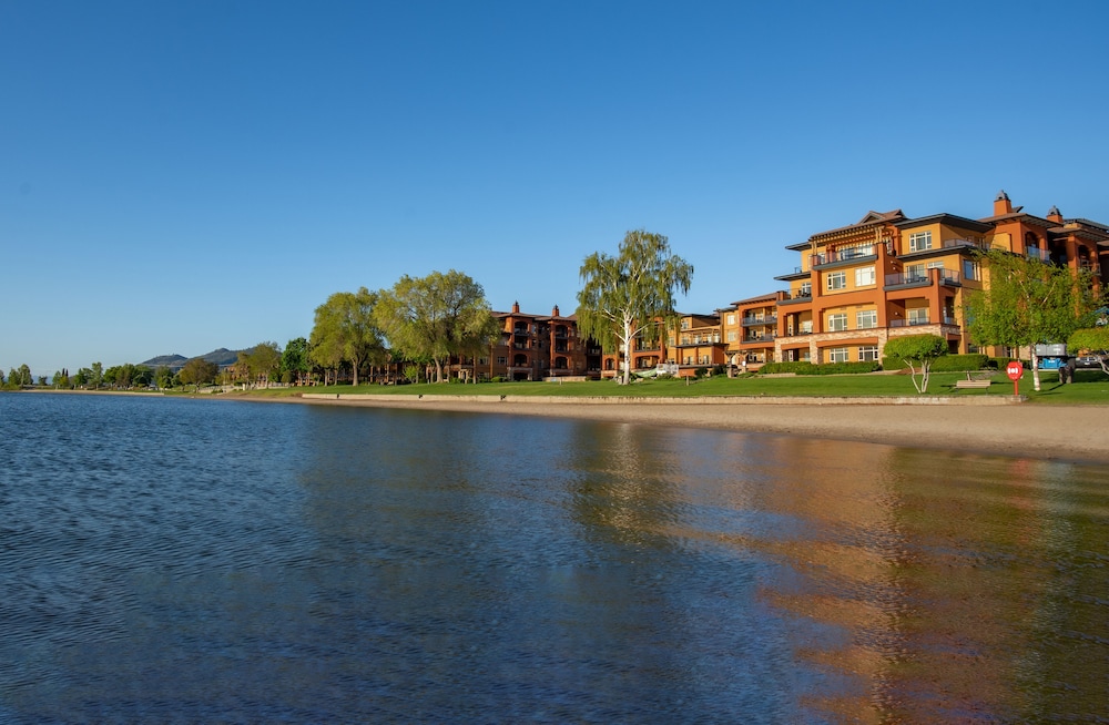 Watermark Beach Resort 21/39