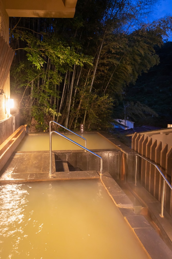 Kurokawa Onsen Ryokan Nanjoen 25/35