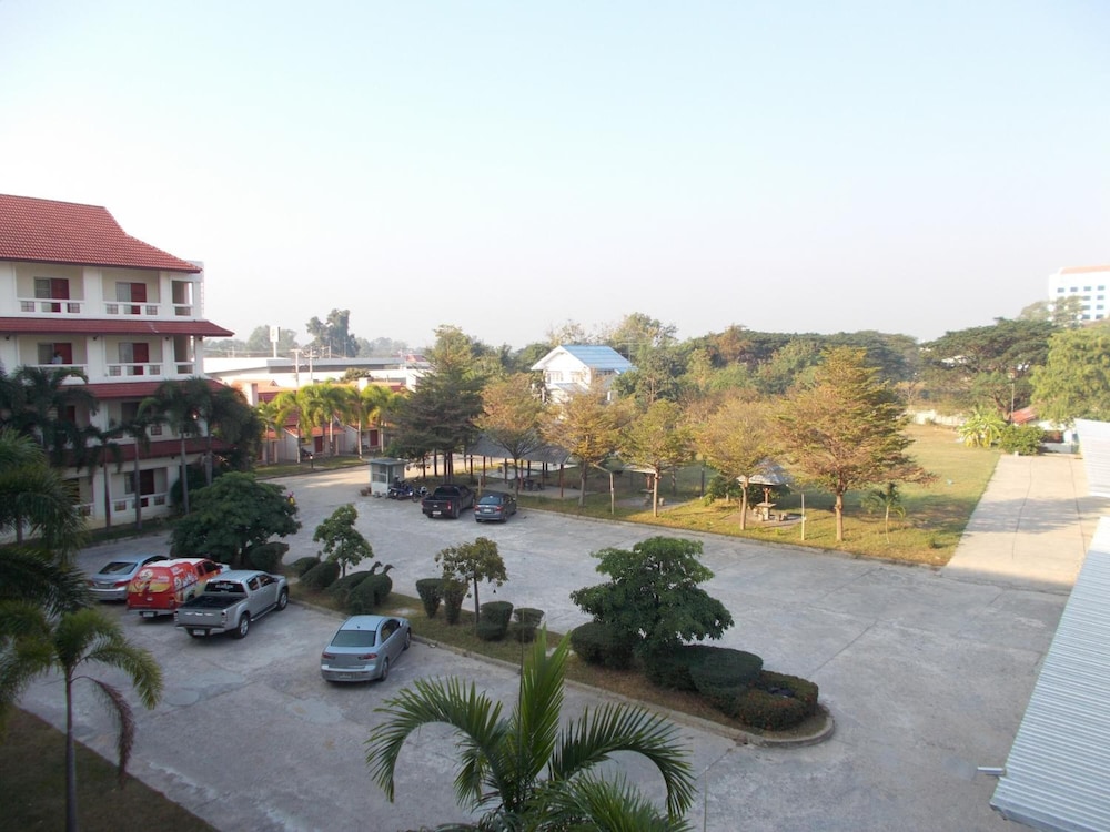 A.P. Garden Hotel 30/48