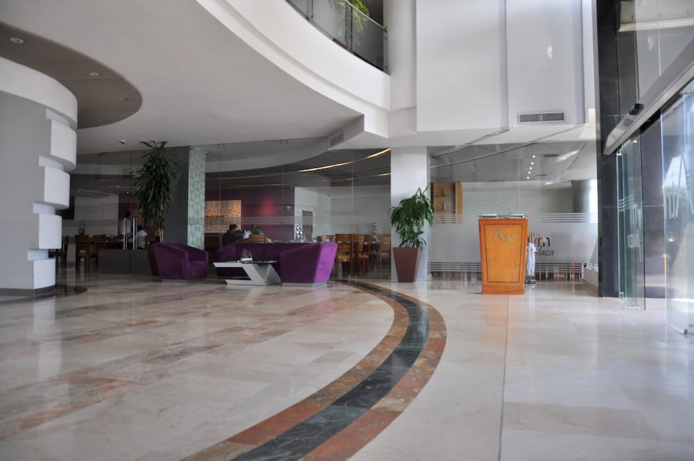 Hotel Atrium Plaza 8/65