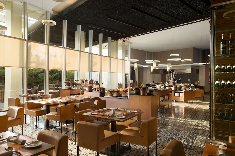 NOVOTEL BANDUNG 54/73