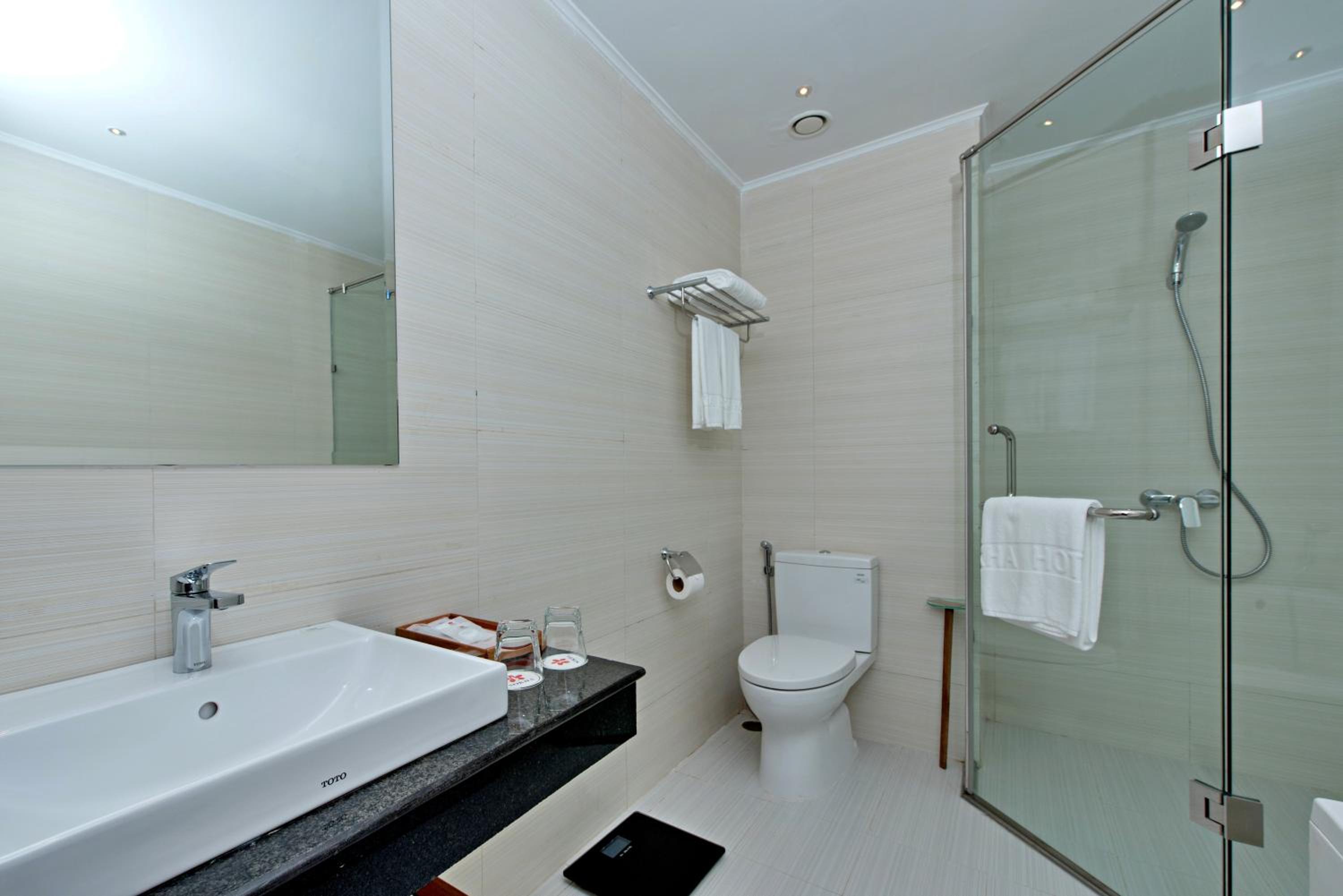 غرفة بسرير كينج بإطلالة على الحديقة، Sokha Palace Siem Reap Hotel 8/10