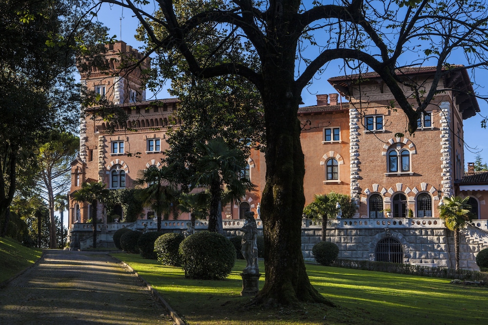 Castello Di Spessa 47/50