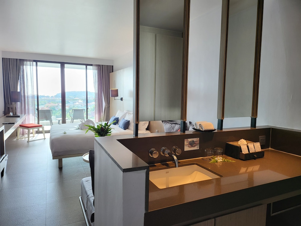 The Yama Hotel Phuket 61/74
