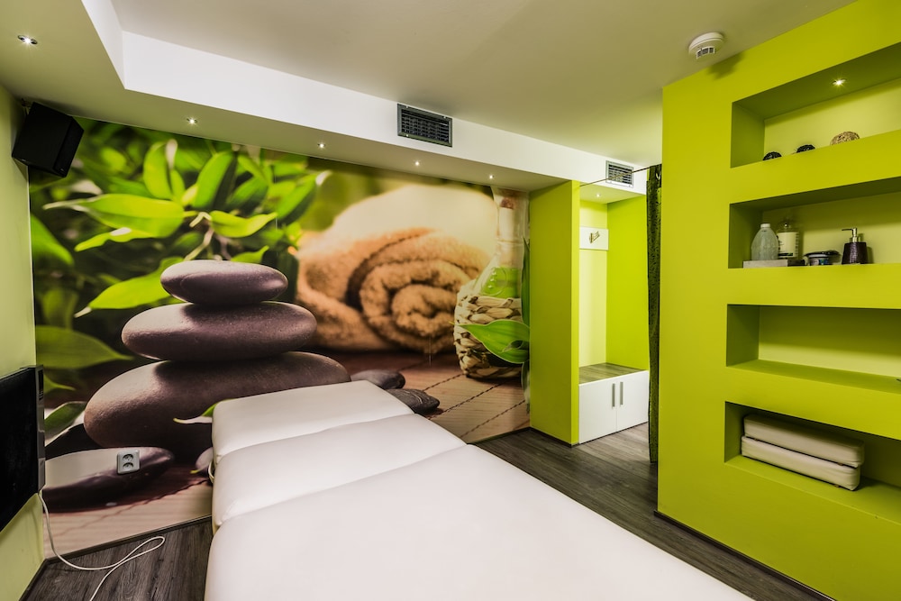 Hotel Yasmin 22/65