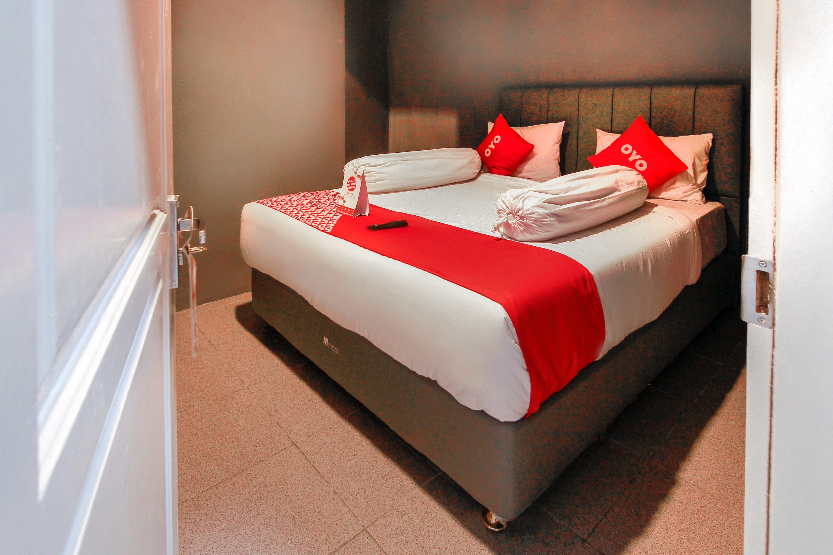 Hotel O Mandala Near Universitas Negeri Medan ( UNIMED ) 8/25