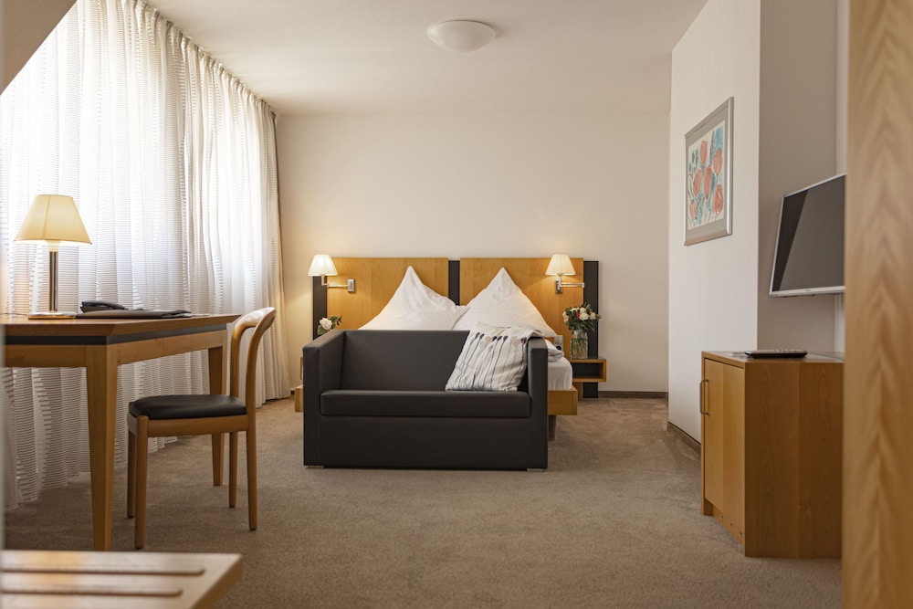 Dom Hotel Augsburg 16/48