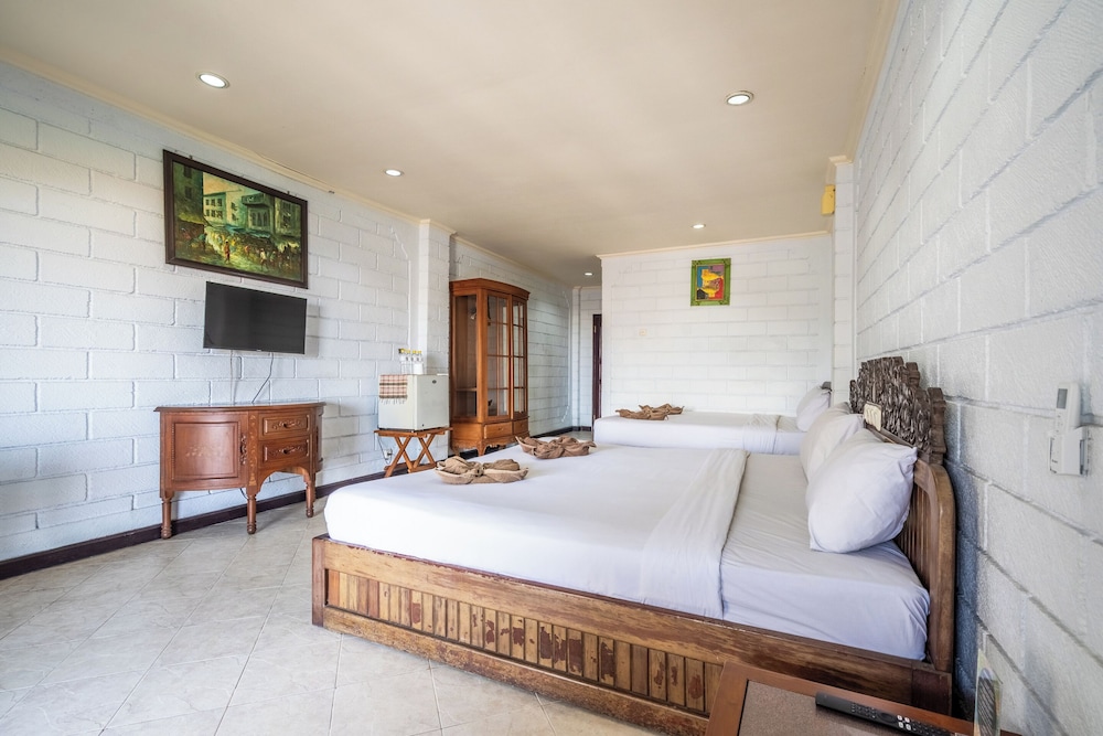 VILARISI HOTEL 24/57