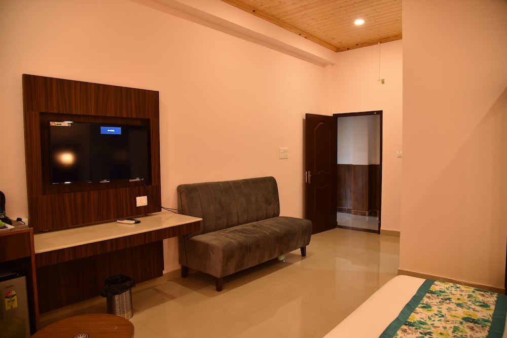 Mastiff Hotel Palampur 35/56