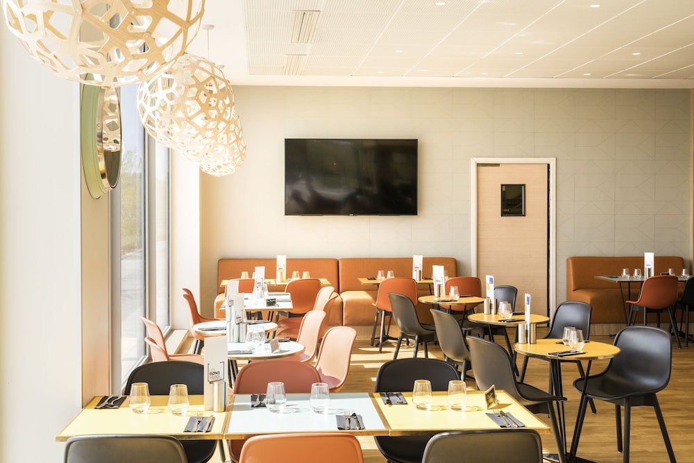 Ibis Styles Guyancourt Versailles 58/69