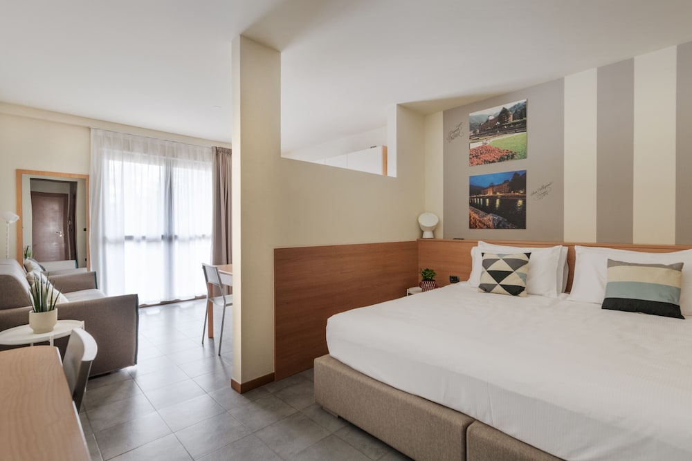 Hotel Borgo Brianteo 38/77