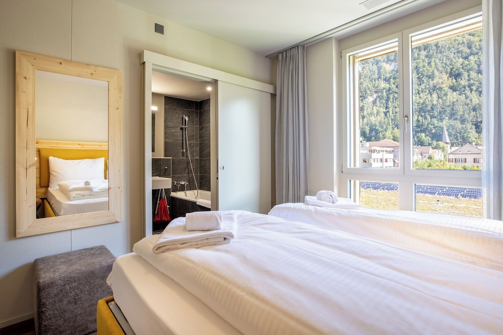 2 Bedrooms, Apartment, 2 Double Beds, Sofa, Balcony or Terrace، SWISSPEAK Resorts Meiringen 2/4