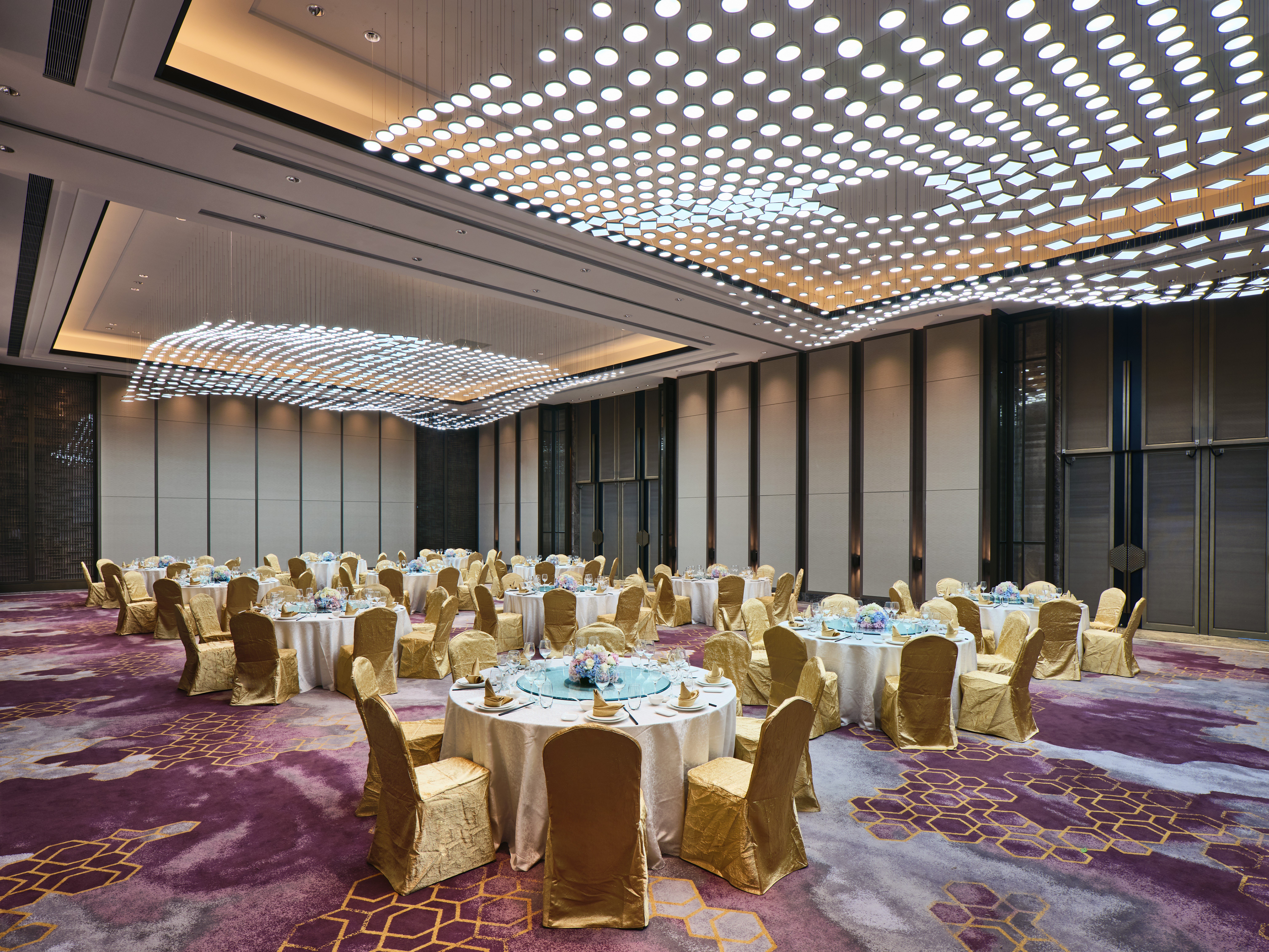 Crowne Plaza WUXI LAKE VIEW 24/30