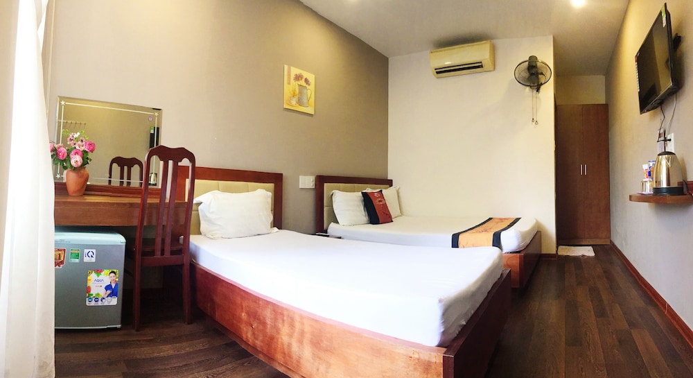 QUAN QUAN HOTEL 21/43