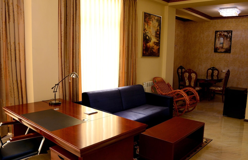 Cron Palace kosher Tbilisi Hotel 27/50
