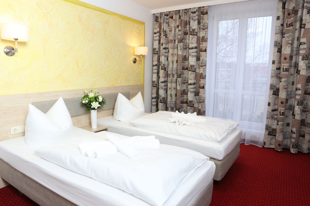 Hotel 3 Linden 14/45