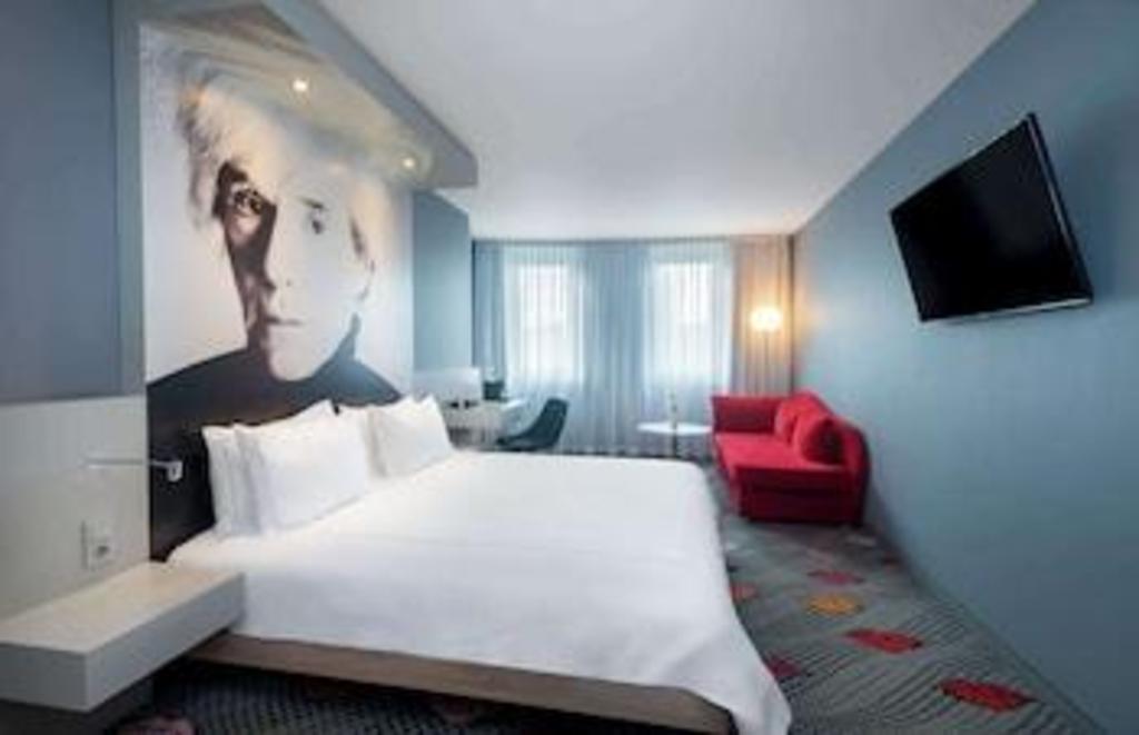 Courtyard, Executive