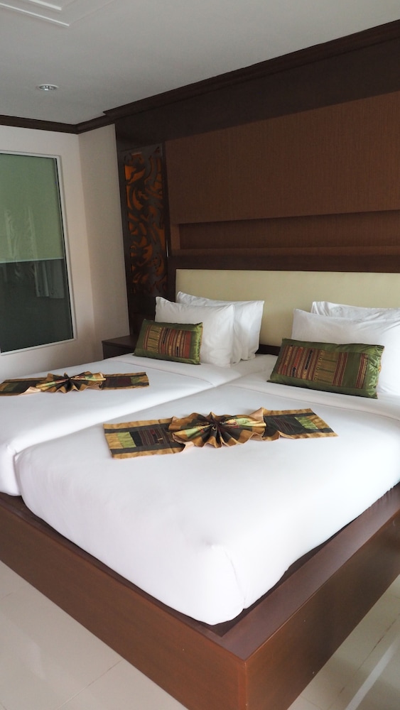Chivatara Resort And Bangtao Beach Resort Phuket 37/66