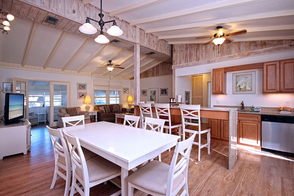 Island Inn 36/43