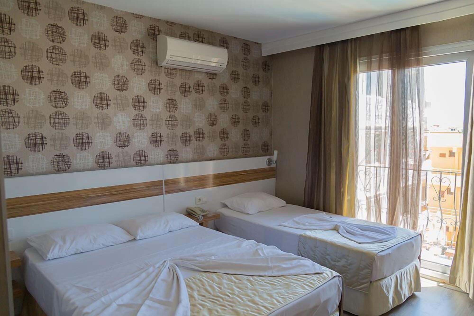 Acem Hotel 9/50