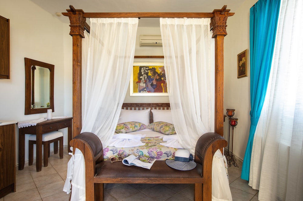 Kastro Hotel 15/50